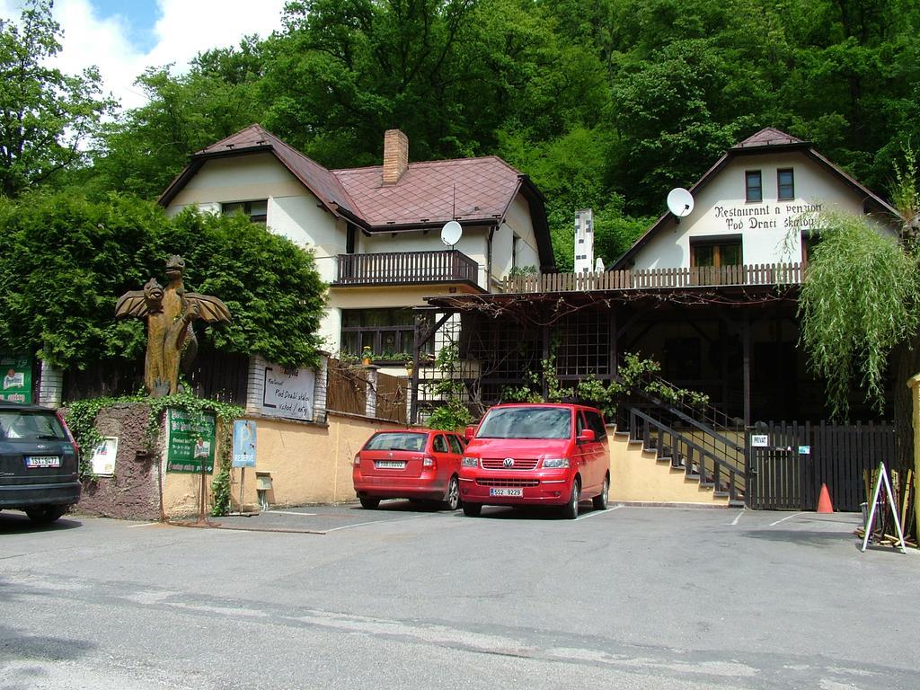 黑岩下餐厅酒店 卡尔施泰因 外观 照片